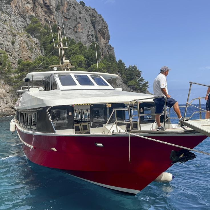 Corporate retreat on yacht